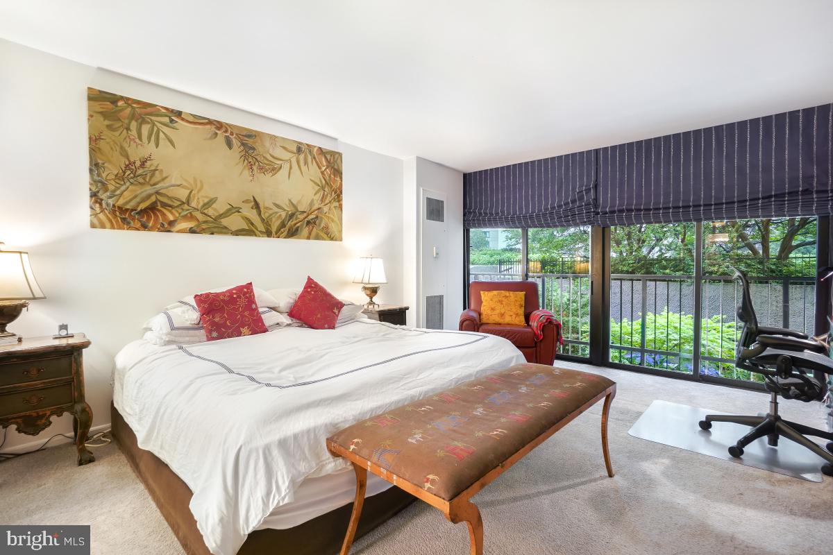 FOGGY BOTTOM - Residential