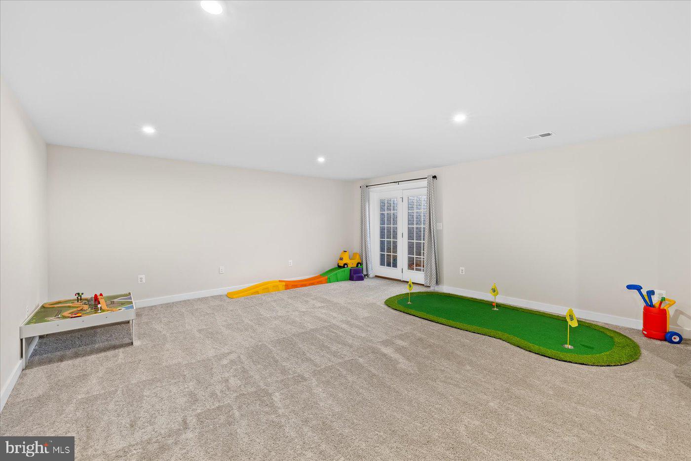 FAWN LAKE - Residential