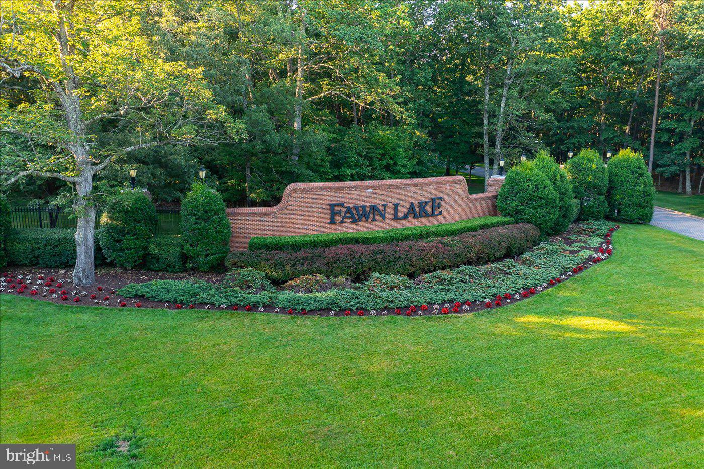 FAWN LAKE - Residential