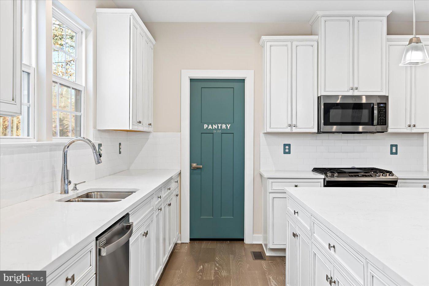 FAWN LAKE - Residential