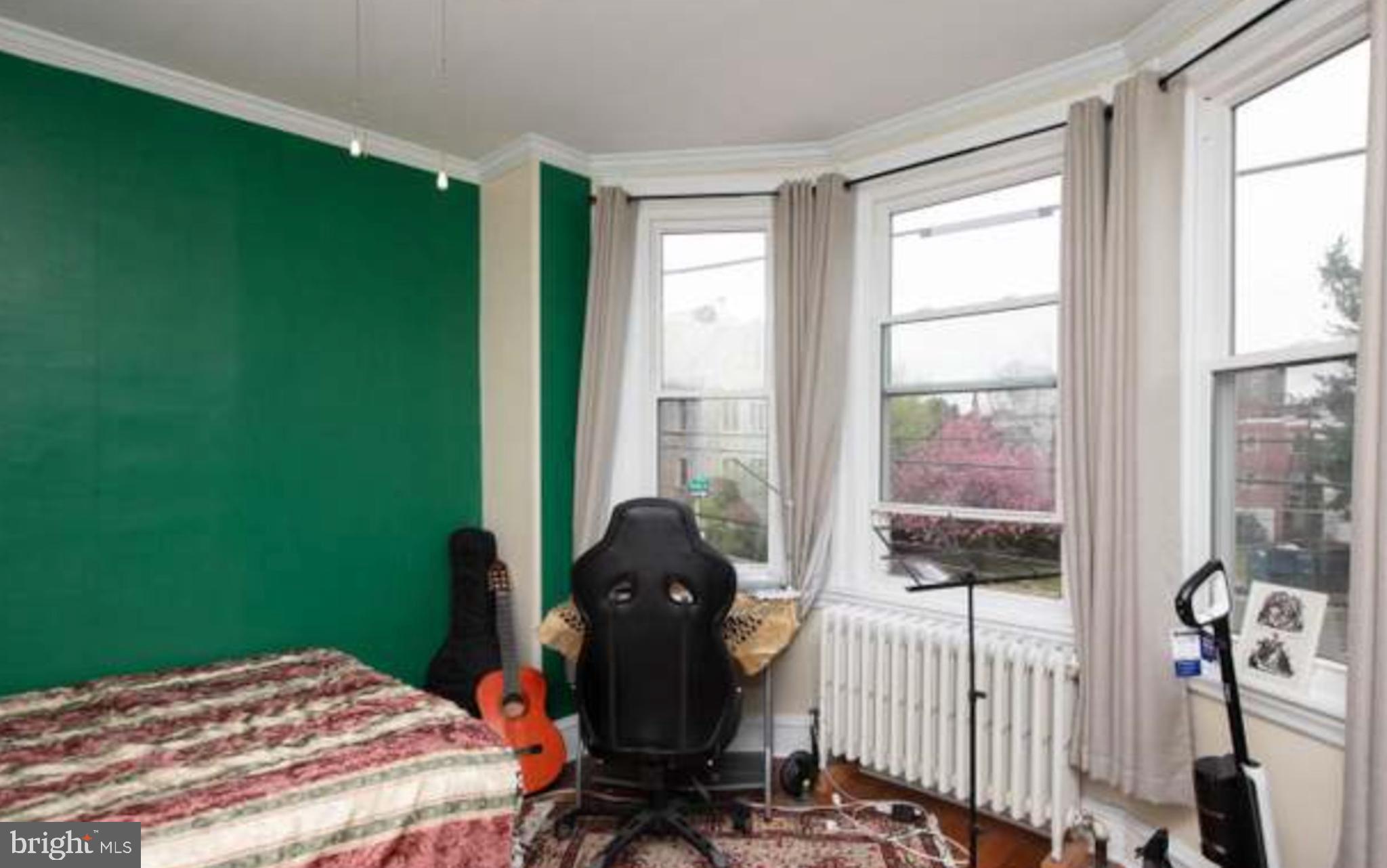 UNIVERSITY CITY - Residential Lease