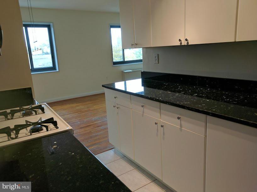 ARLINGTON RIDGE - Residential Lease