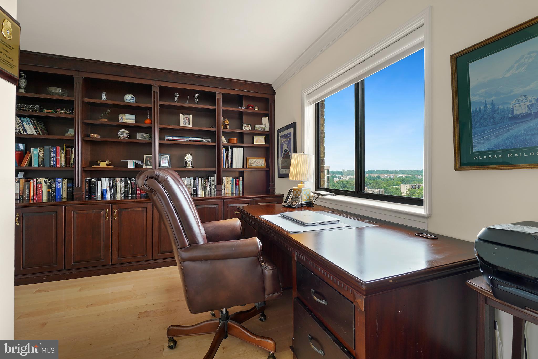 MONTEBELLO - Residential