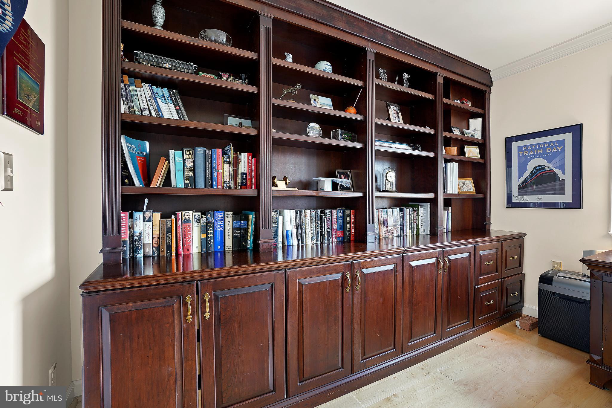 MONTEBELLO - Residential