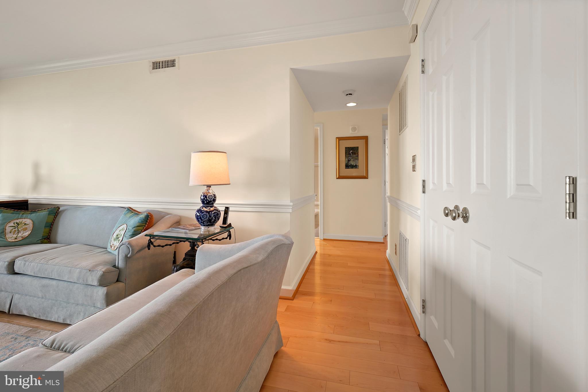 MONTEBELLO - Residential