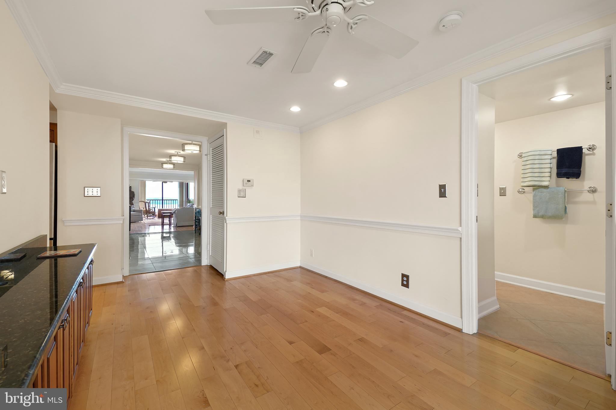 MONTEBELLO - Residential