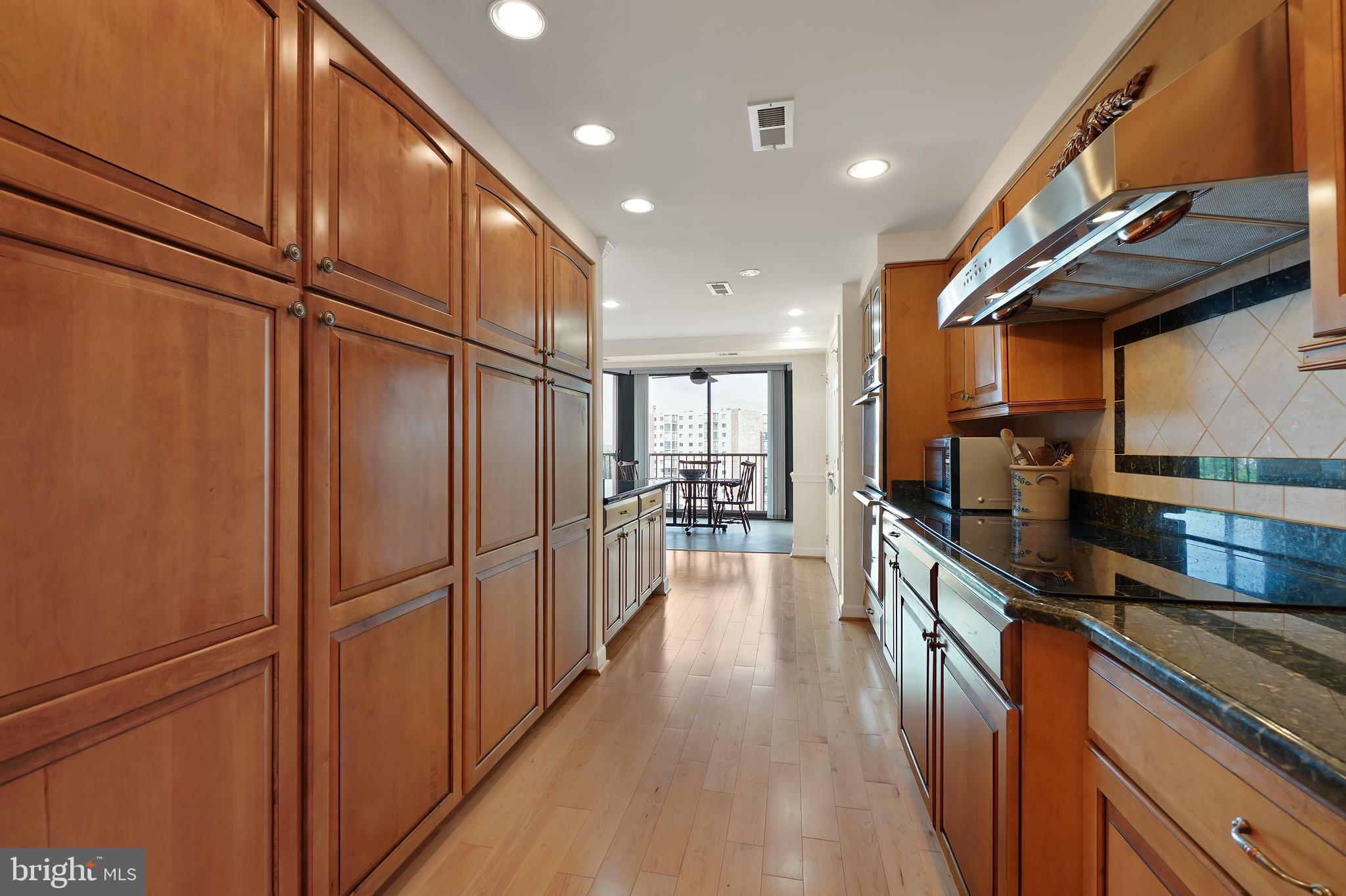 MONTEBELLO - Residential