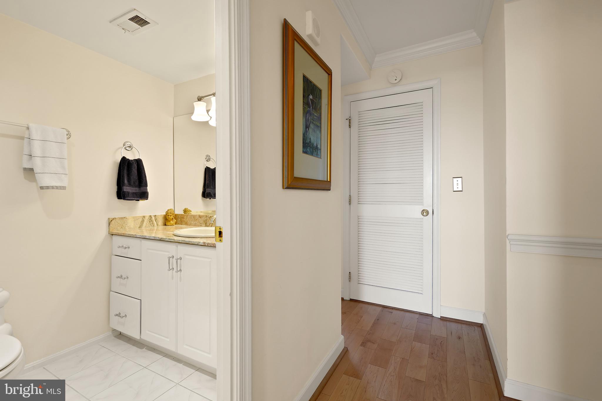 MONTEBELLO - Residential