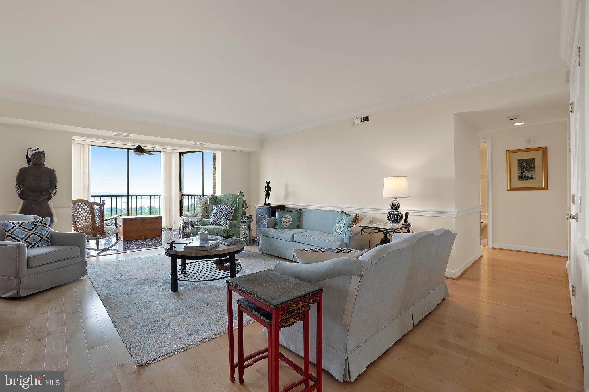 MONTEBELLO - Residential