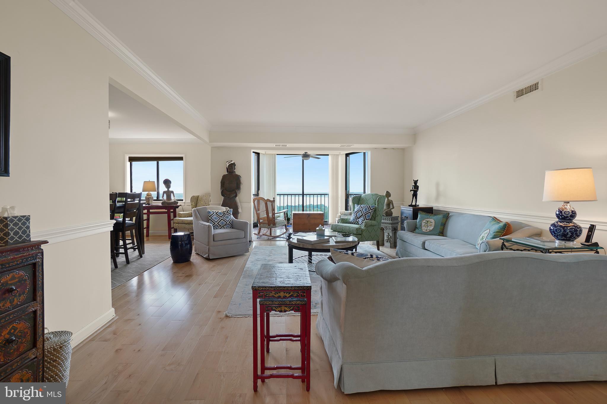 MONTEBELLO - Residential