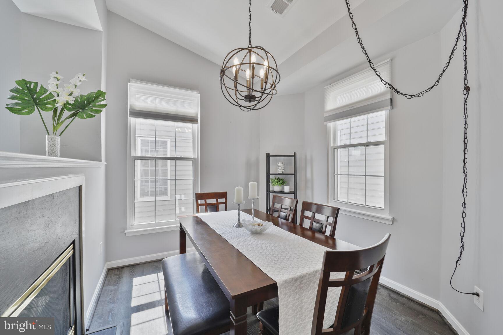 TIDEWATER COLONY - Residential