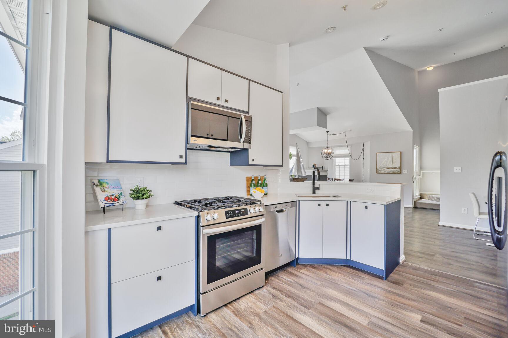 TIDEWATER COLONY - Residential