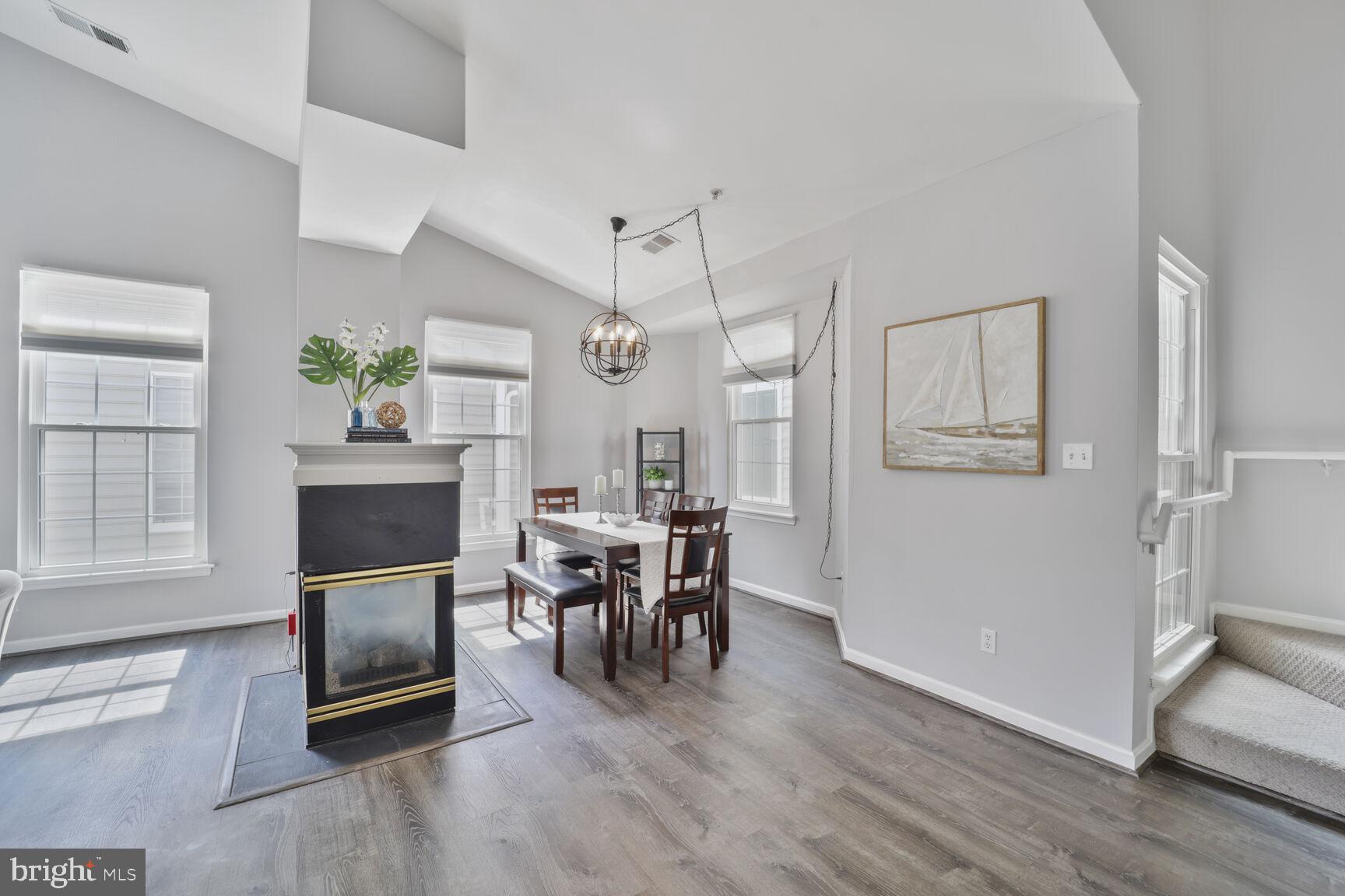 TIDEWATER COLONY - Residential