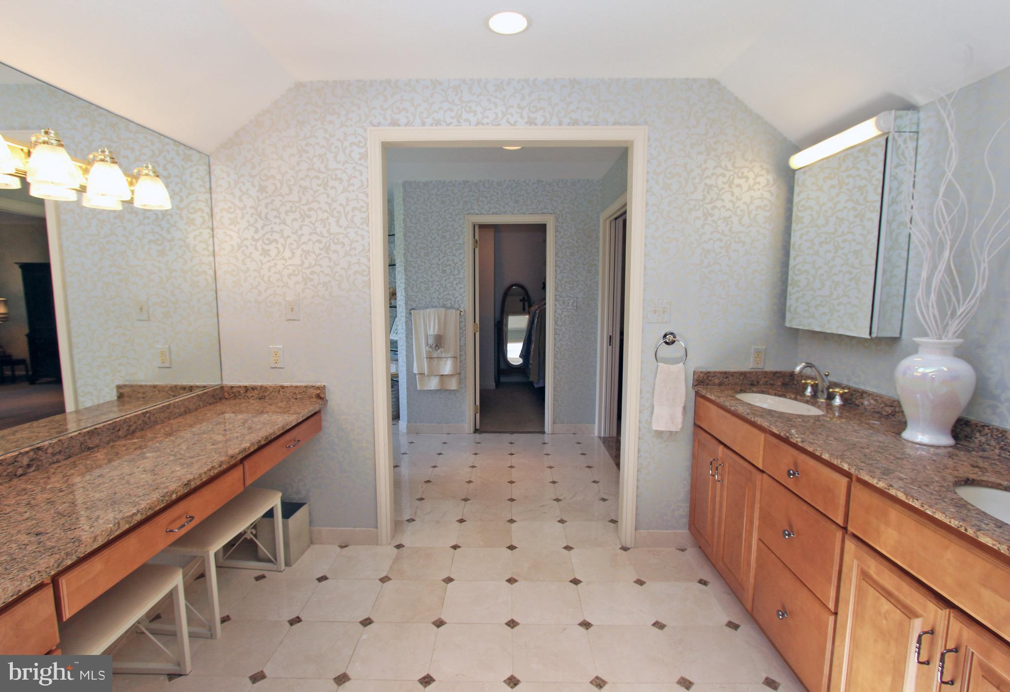 RAVENSCLIFF - Residential