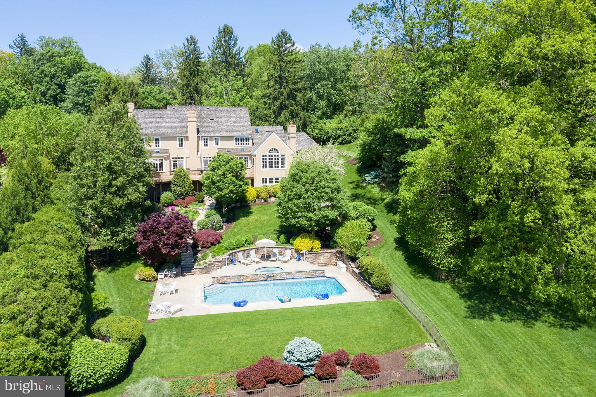 RAVENSCLIFF - Residential