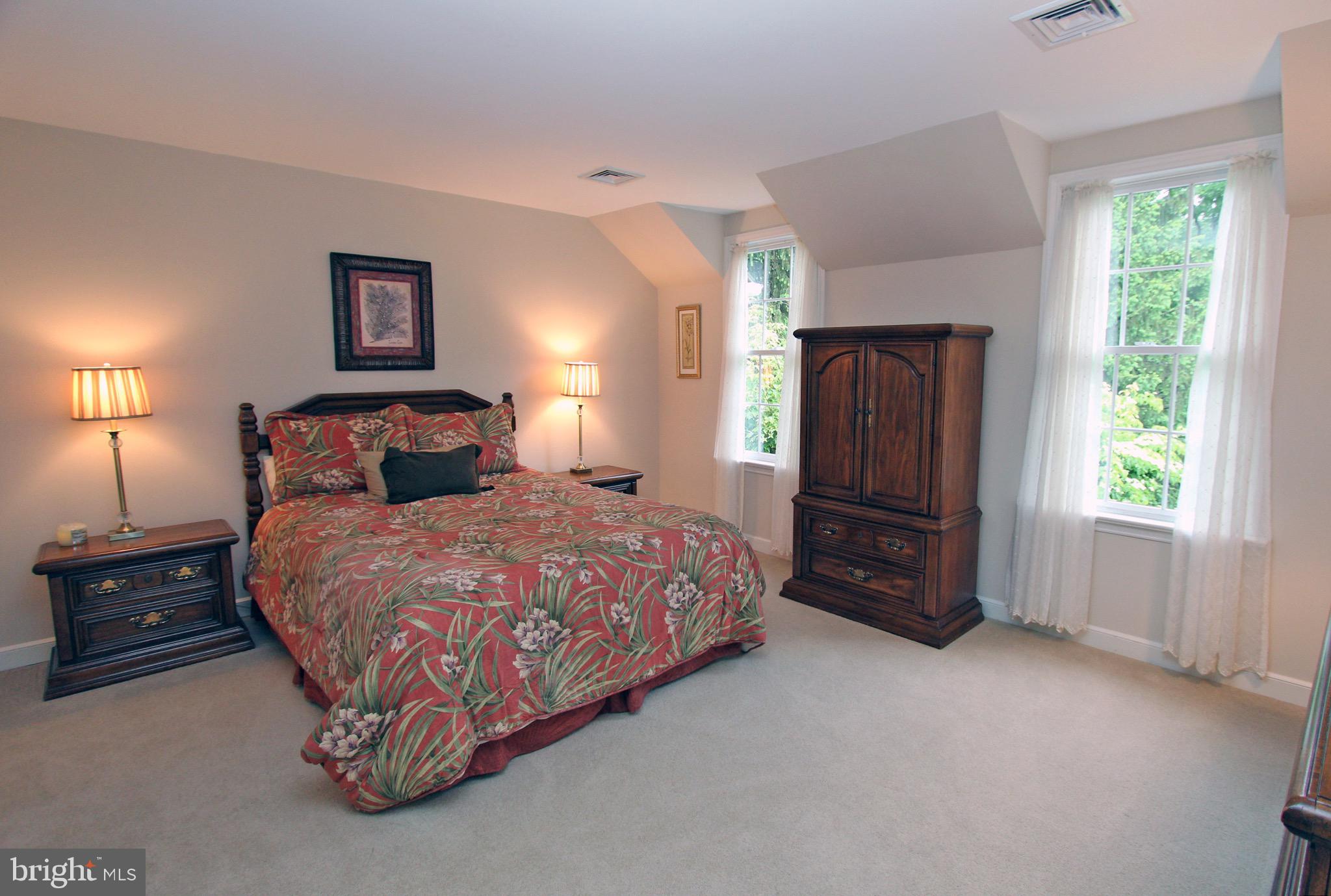 RAVENSCLIFF - Residential