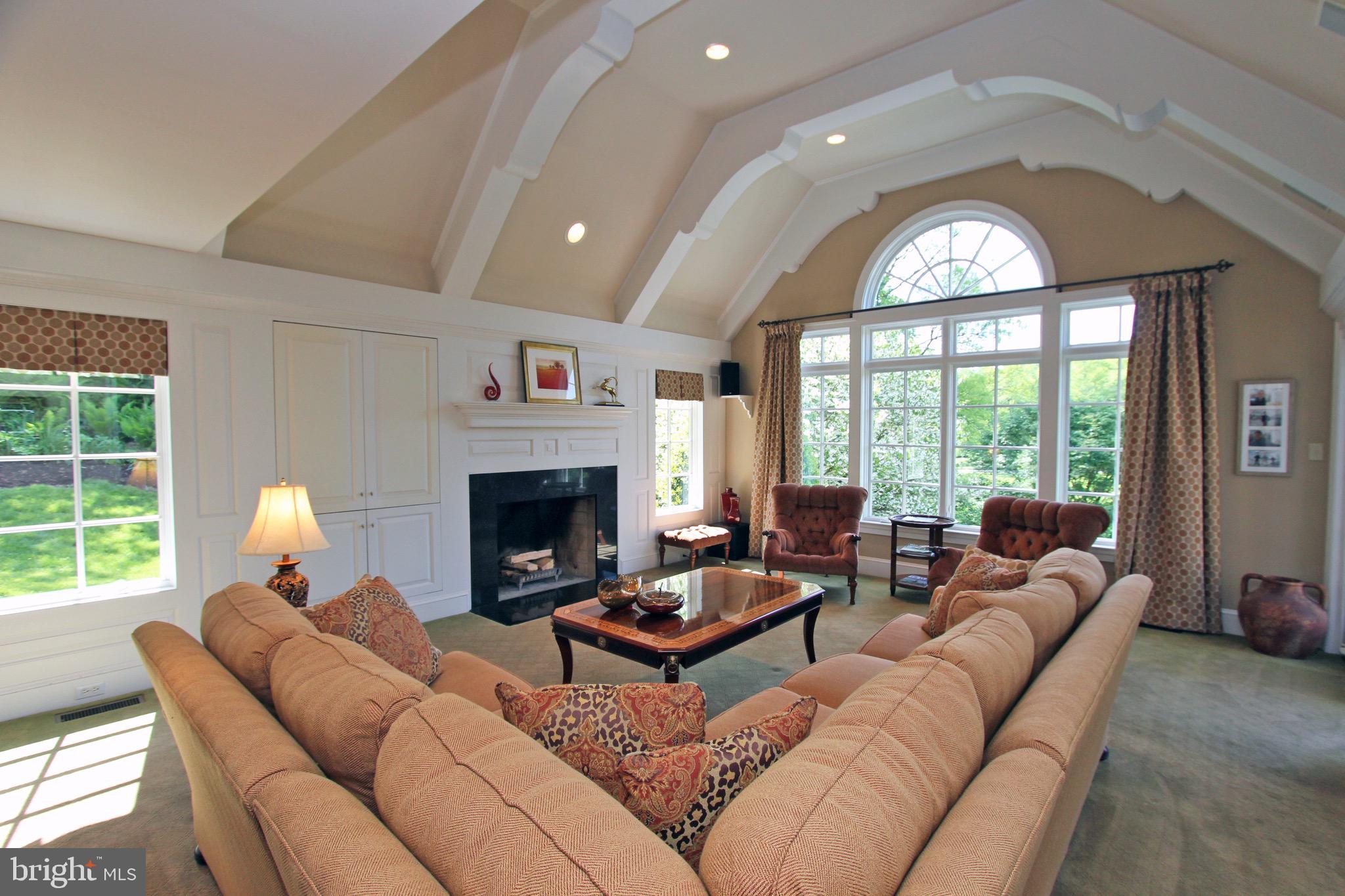 RAVENSCLIFF - Residential