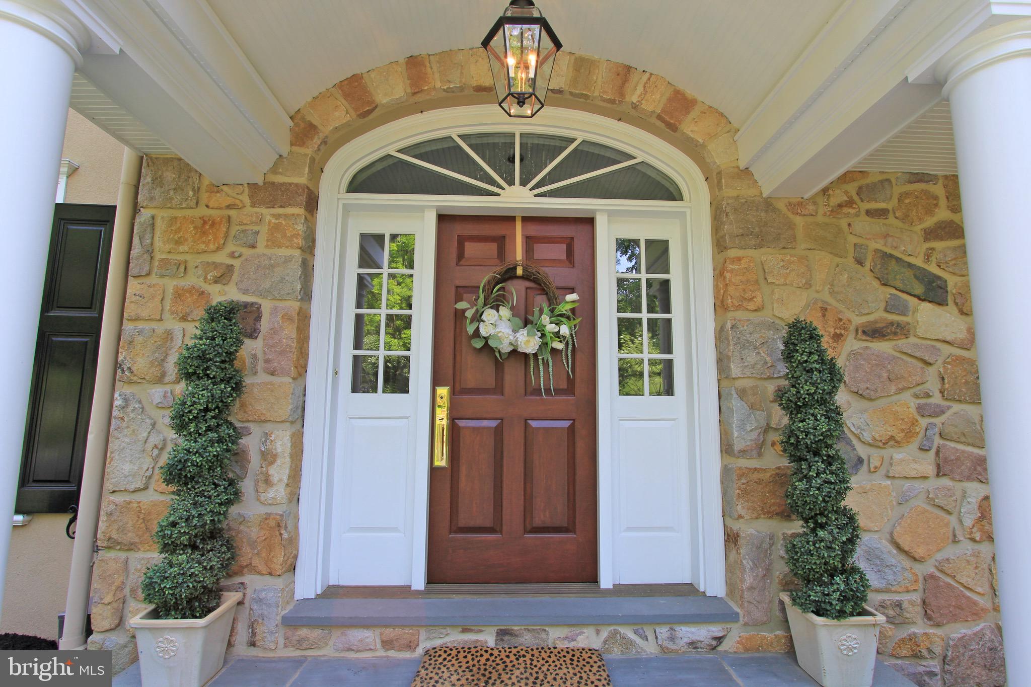 RAVENSCLIFF - Residential