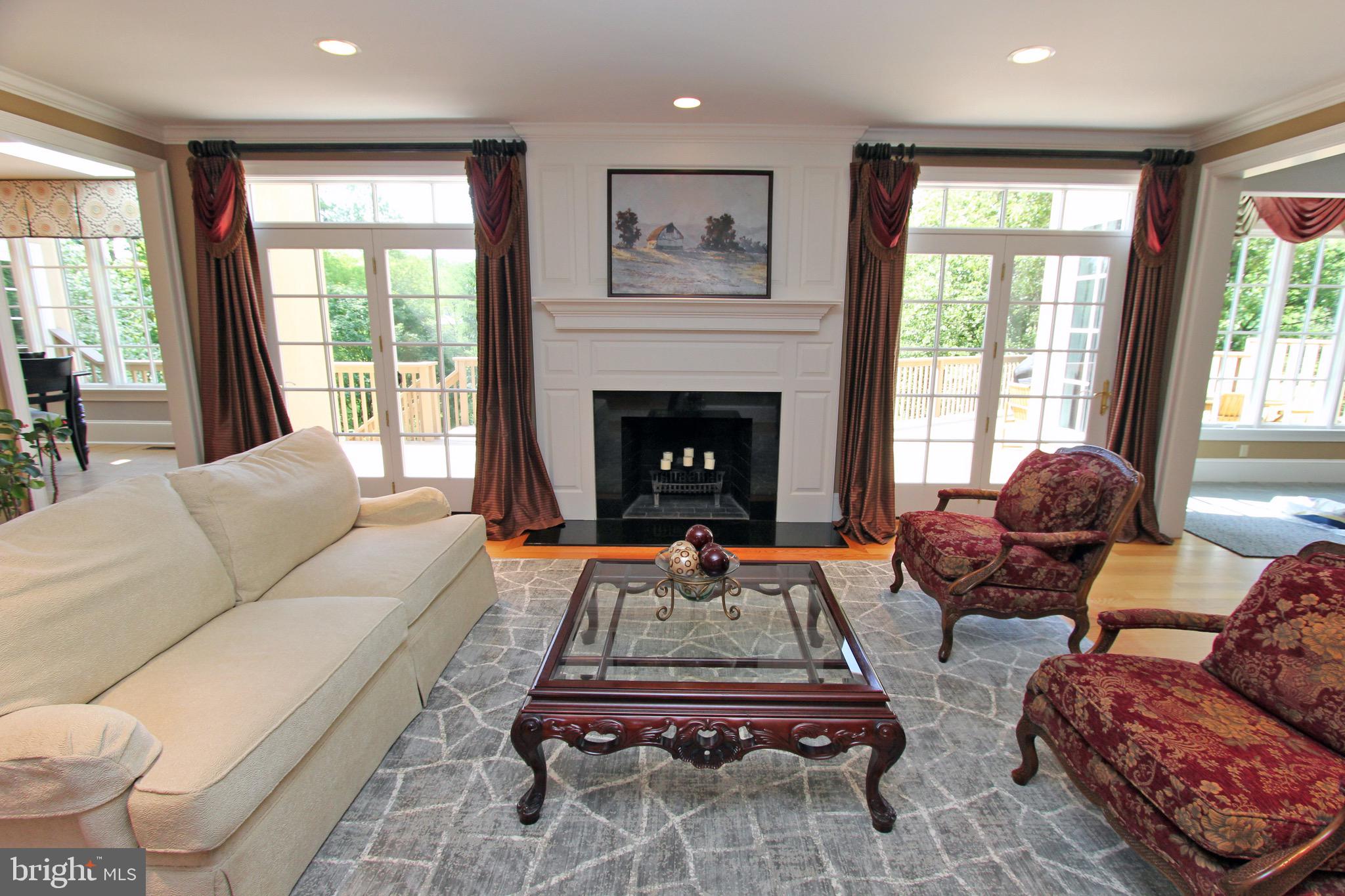 RAVENSCLIFF - Residential