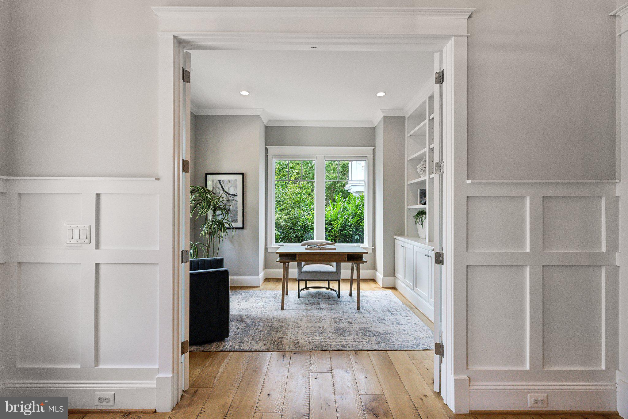 LYON VILLAGE - Residential