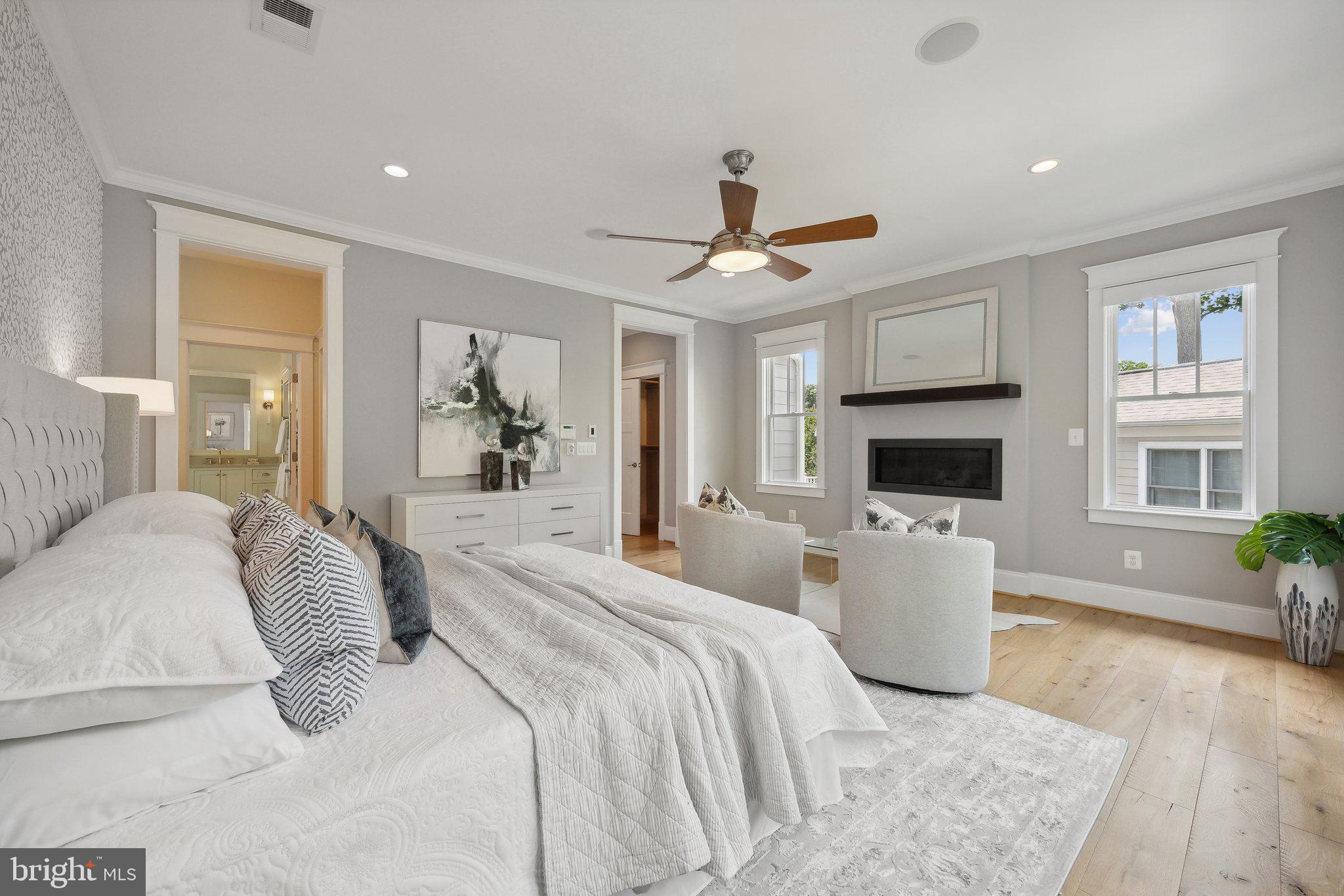 LYON VILLAGE - Residential