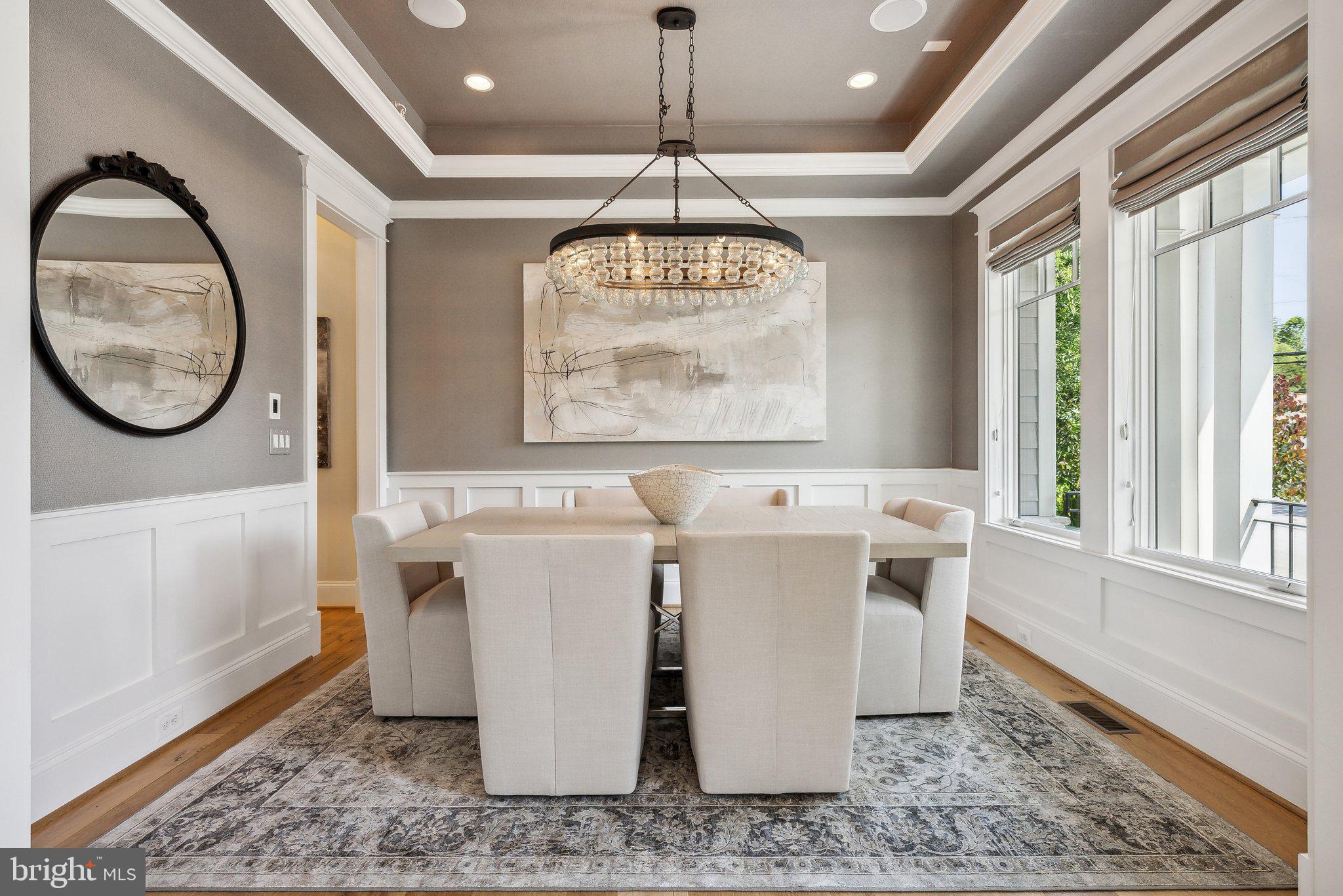 LYON VILLAGE - Residential