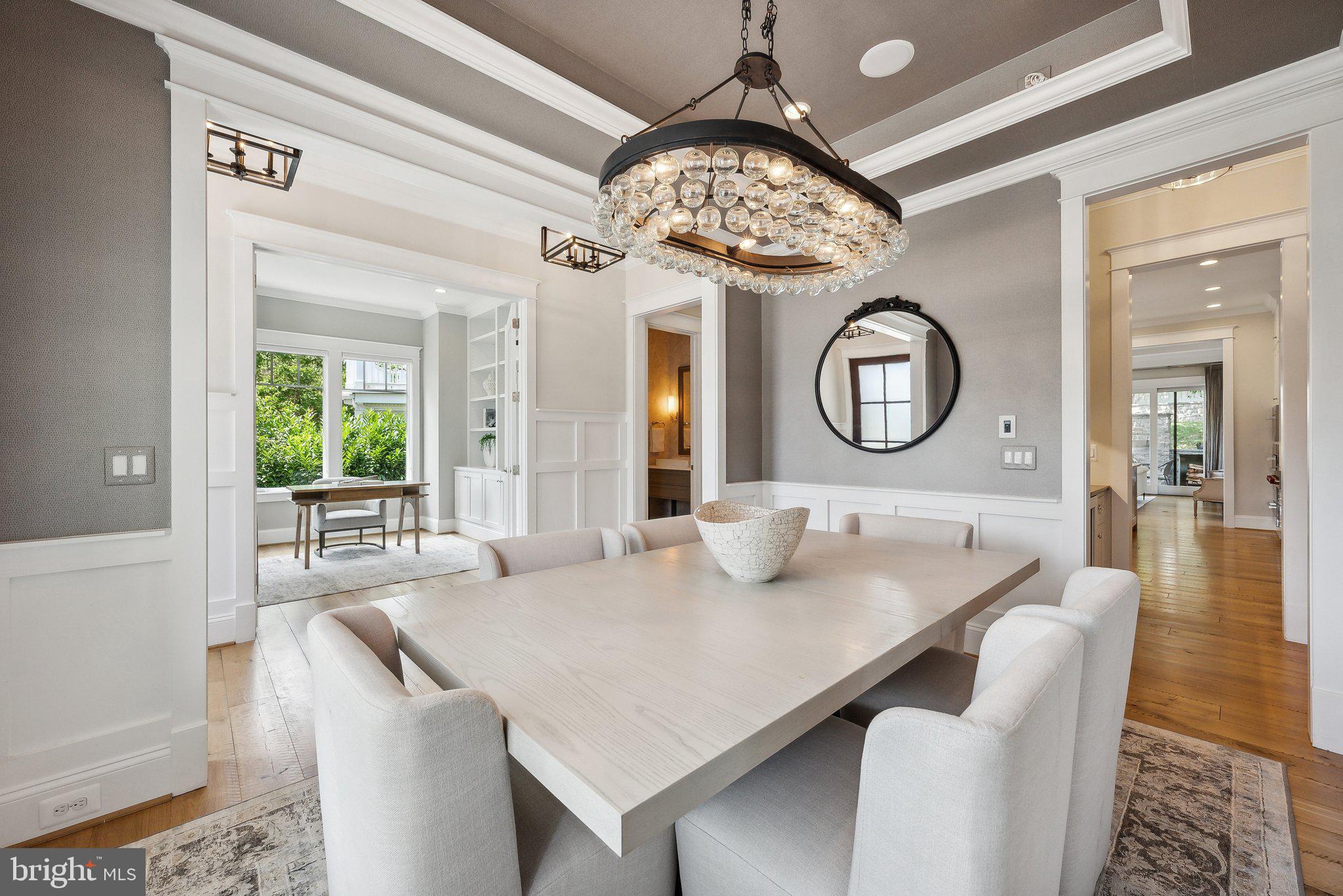 LYON VILLAGE - Residential