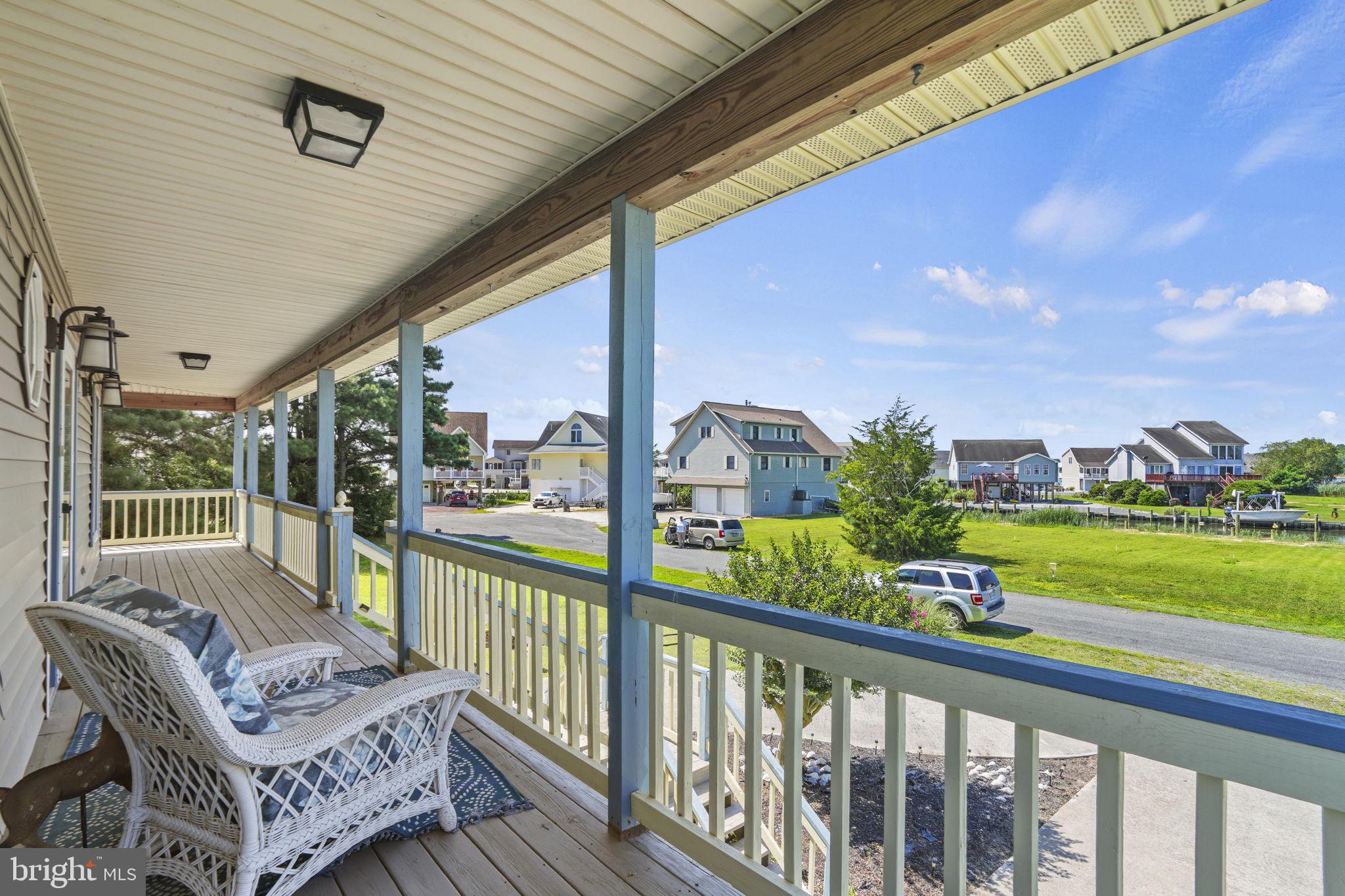 CAPTAIN'S COVE - Residential