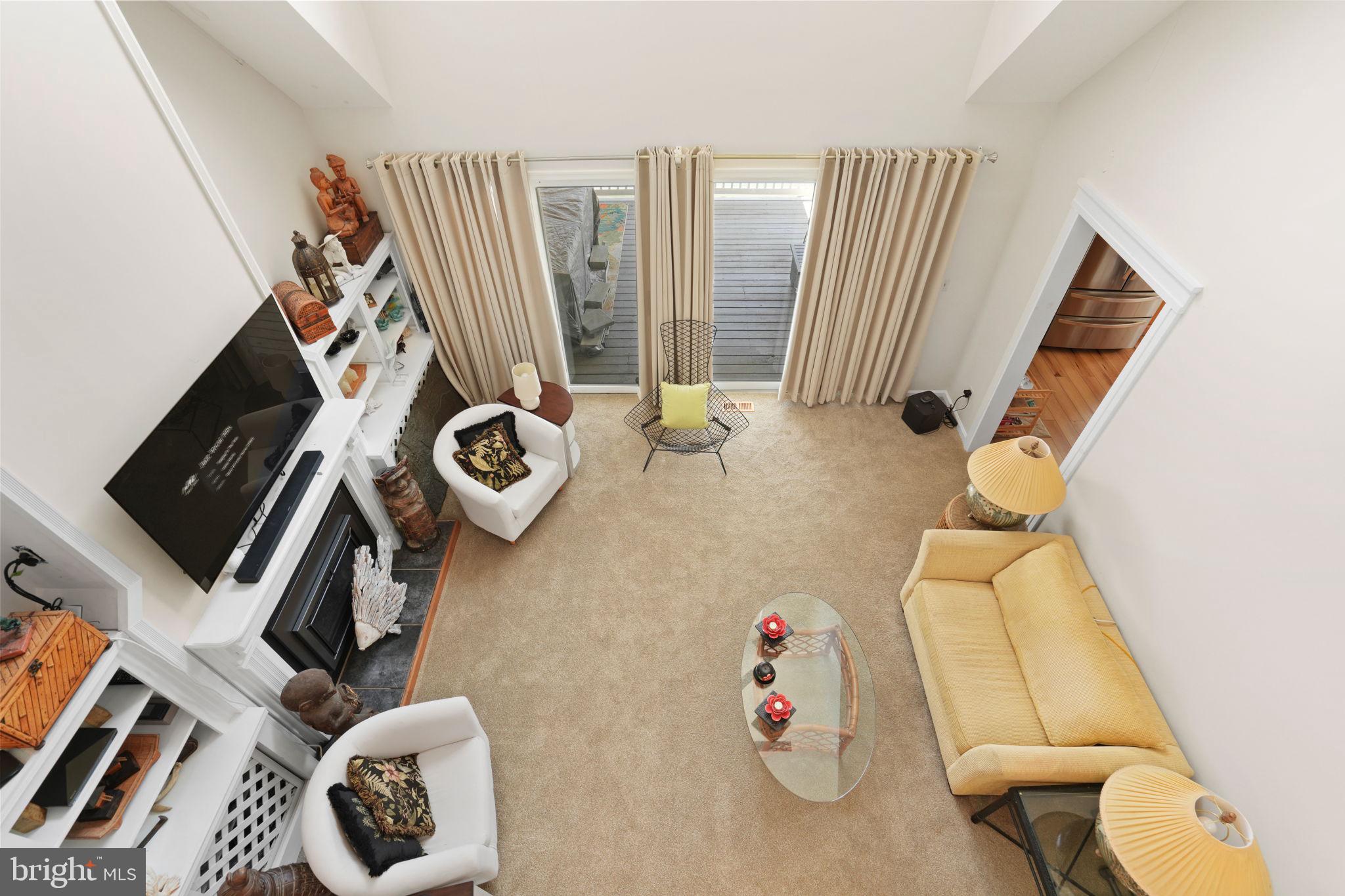 CAPTAIN'S COVE - Residential