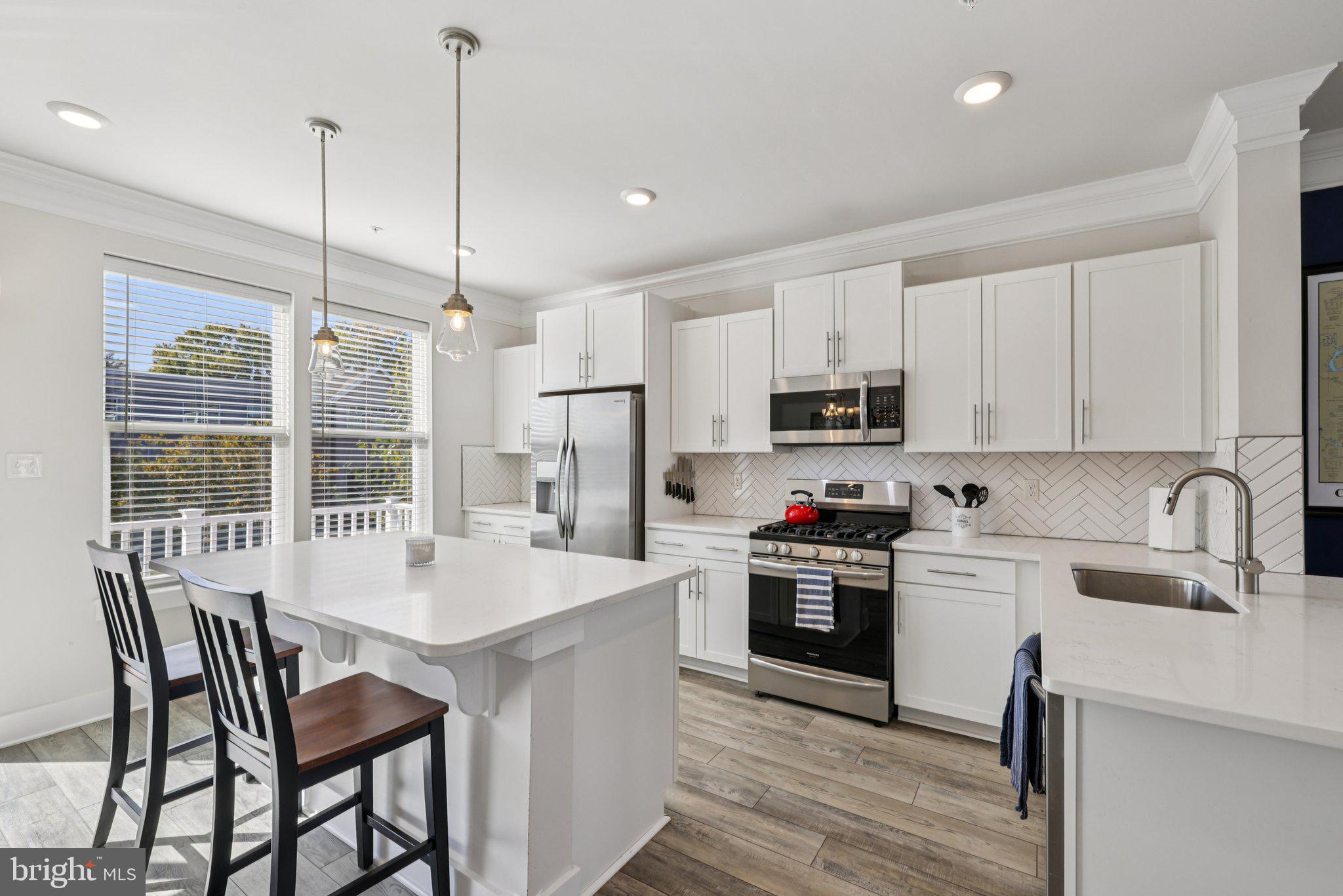 THE COVE - Residential