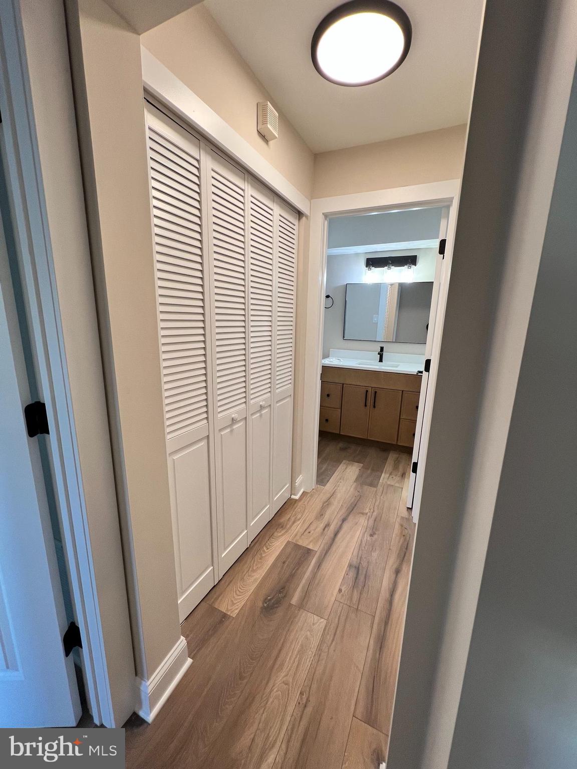 SOCIETY PL - Residential