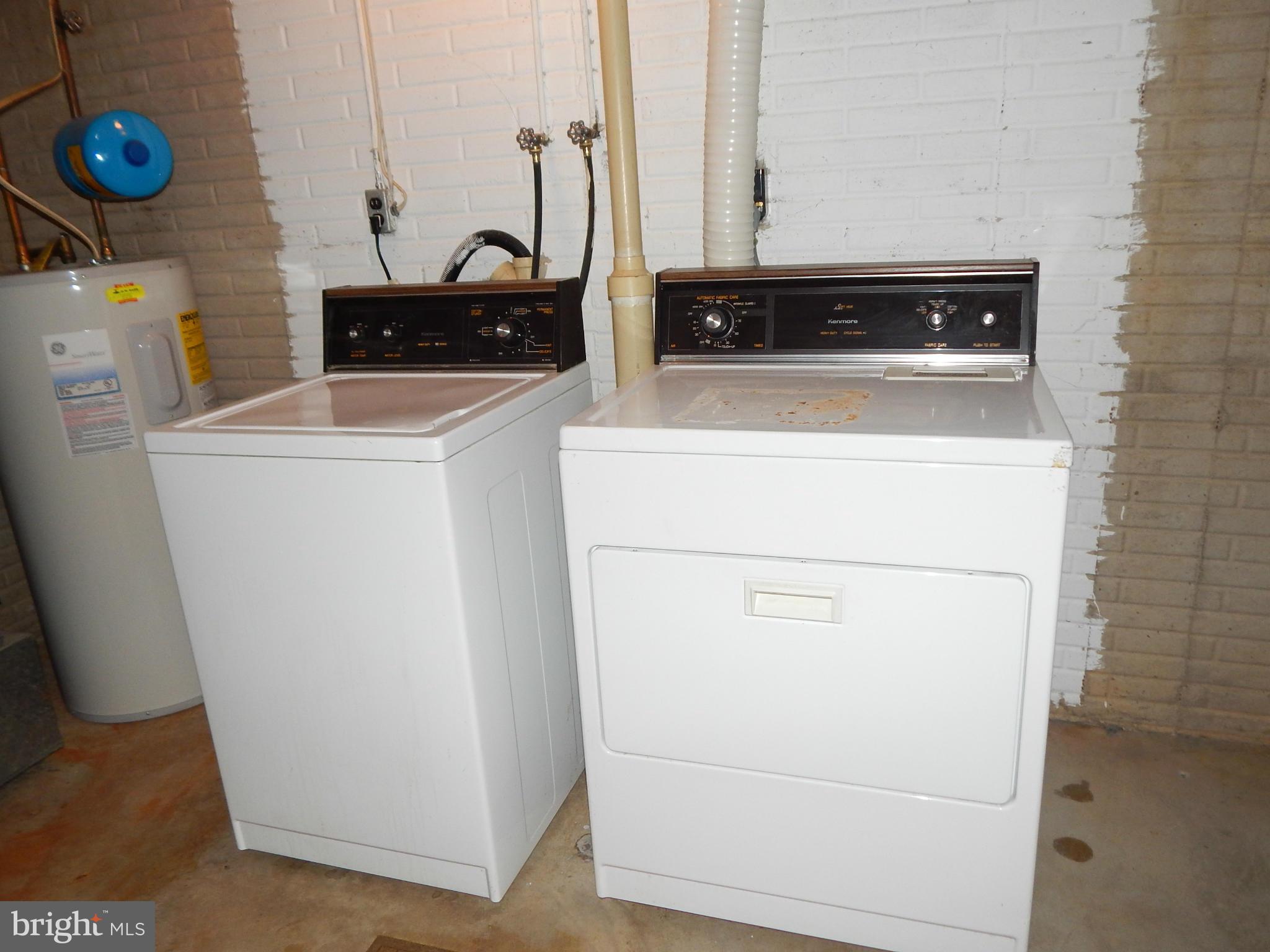 BROOKSHIRE - Residential