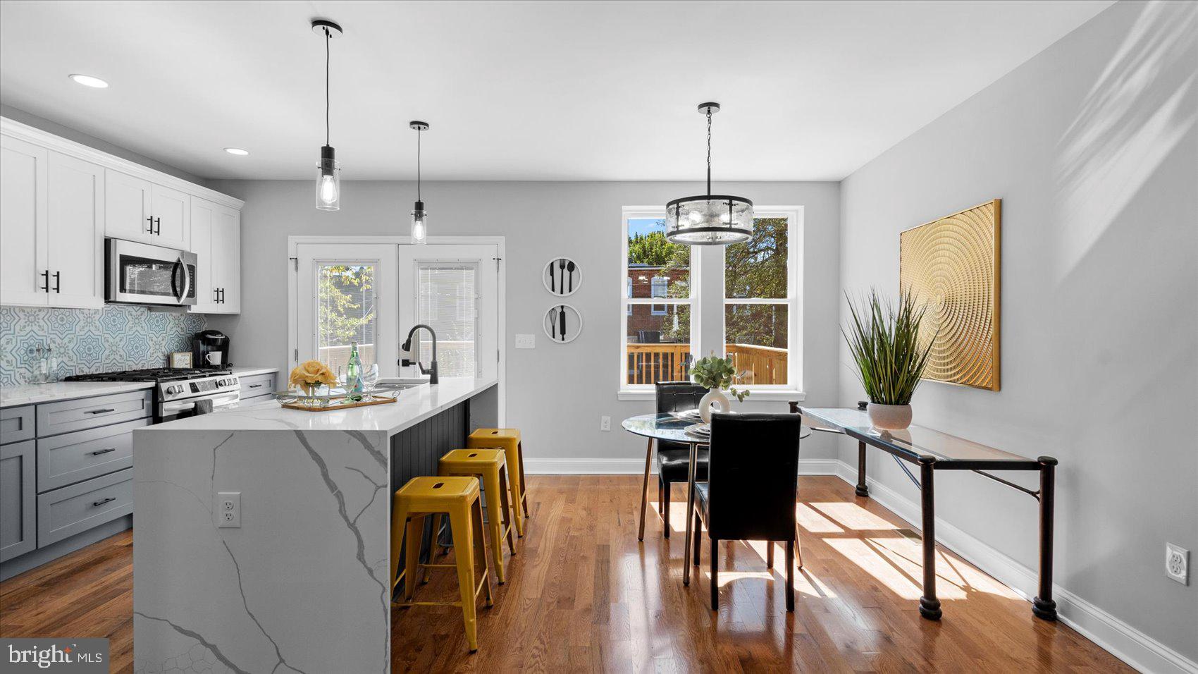 WAVERLY - Residential