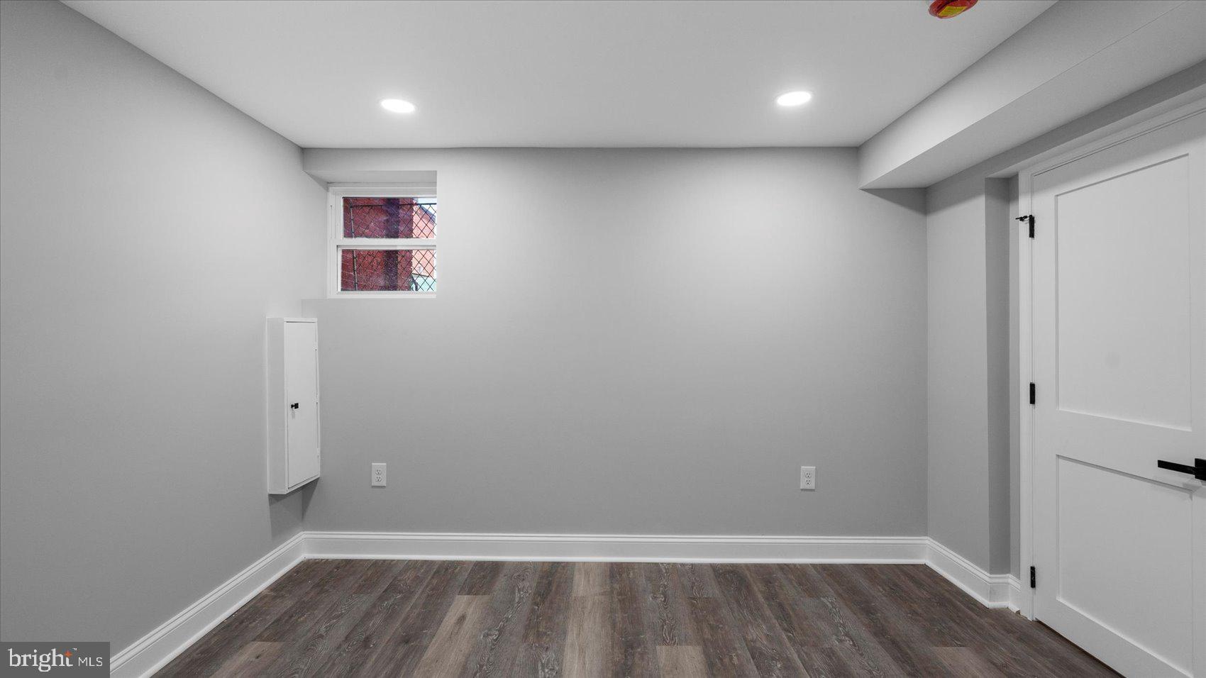 WAVERLY - Residential