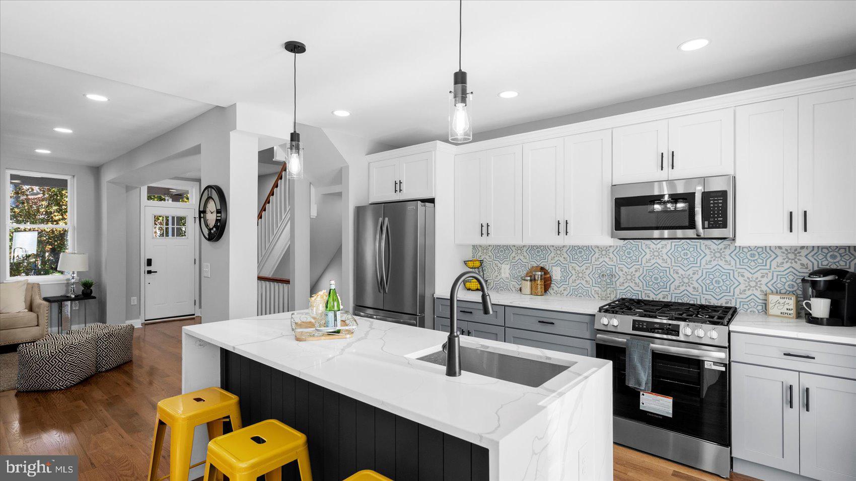 WAVERLY - Residential