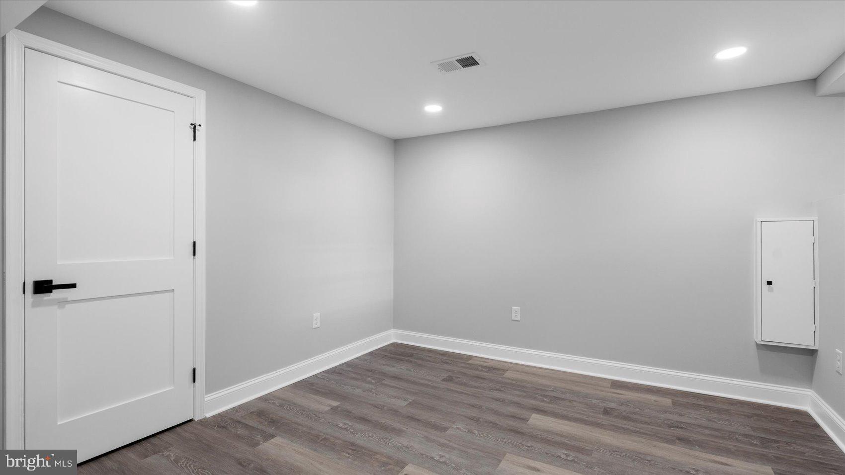 WAVERLY - Residential