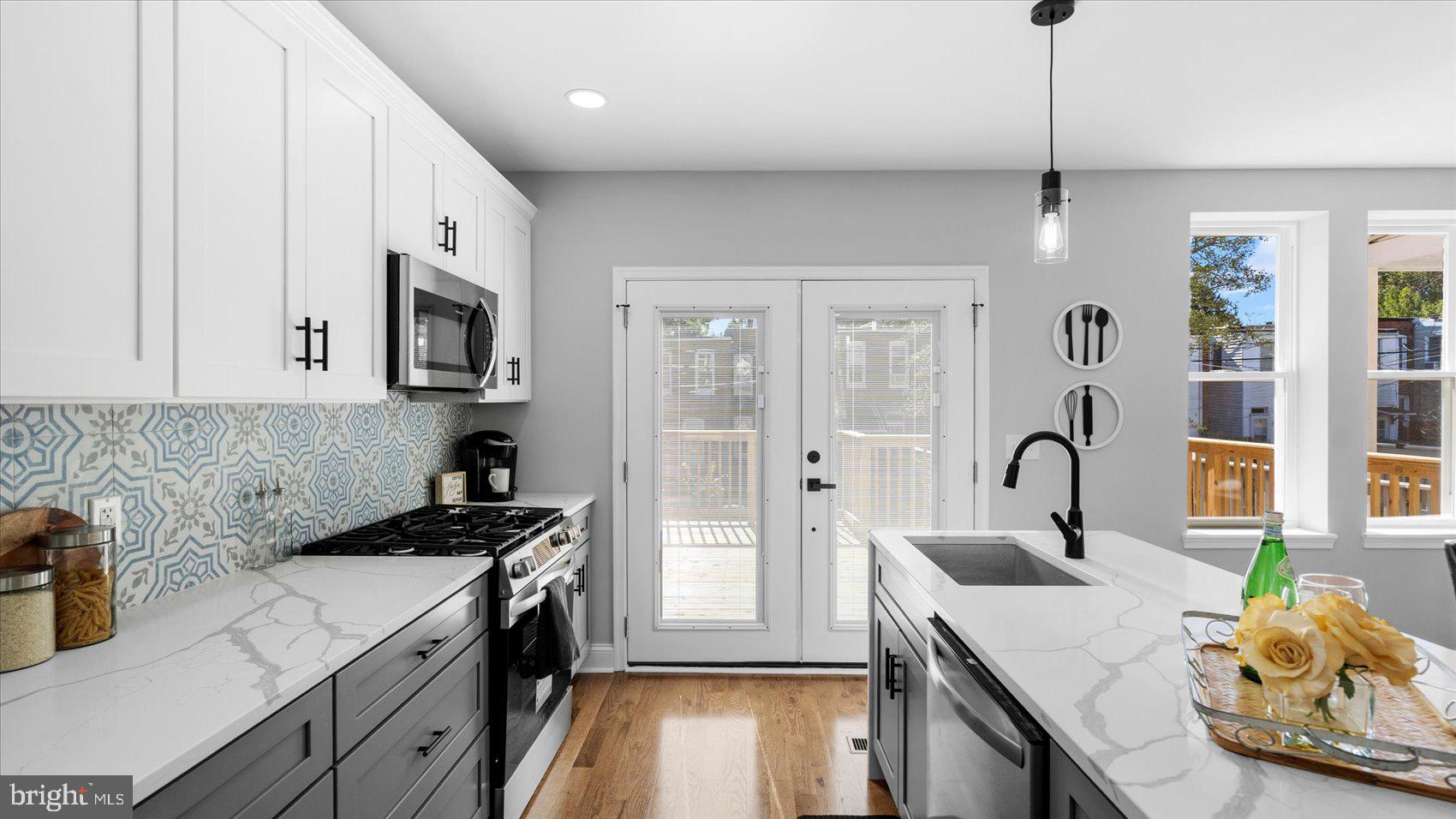 WAVERLY - Residential