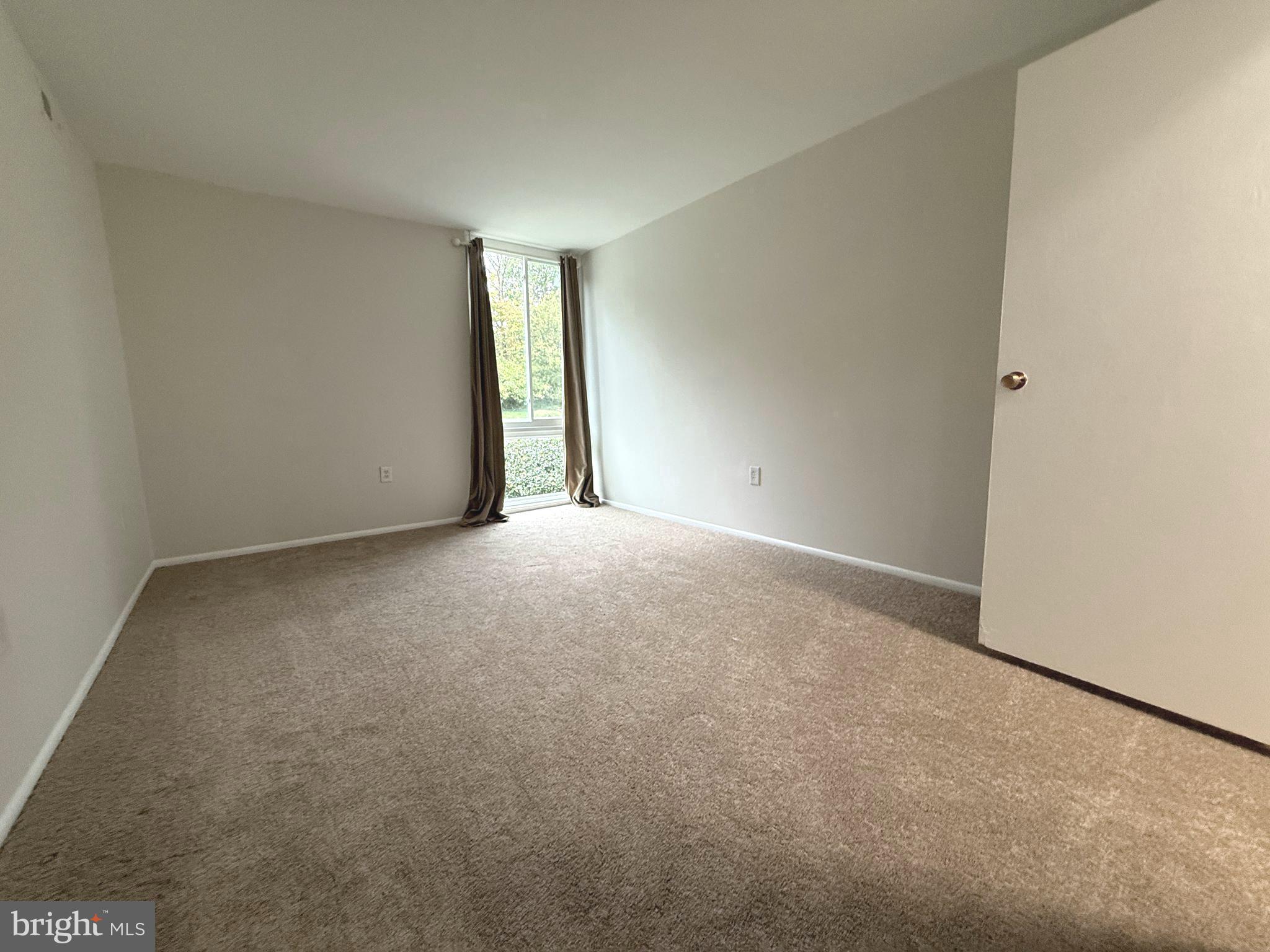 CHELSEA WOODS CONDO - Residential Lease
