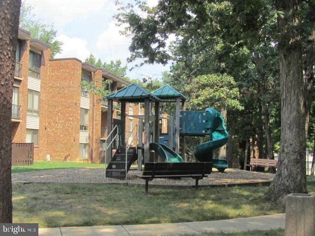 CHELSEA WOODS CONDO - Residential Lease