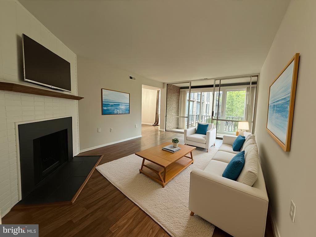 CHELSEA WOODS CONDO - Residential Lease
