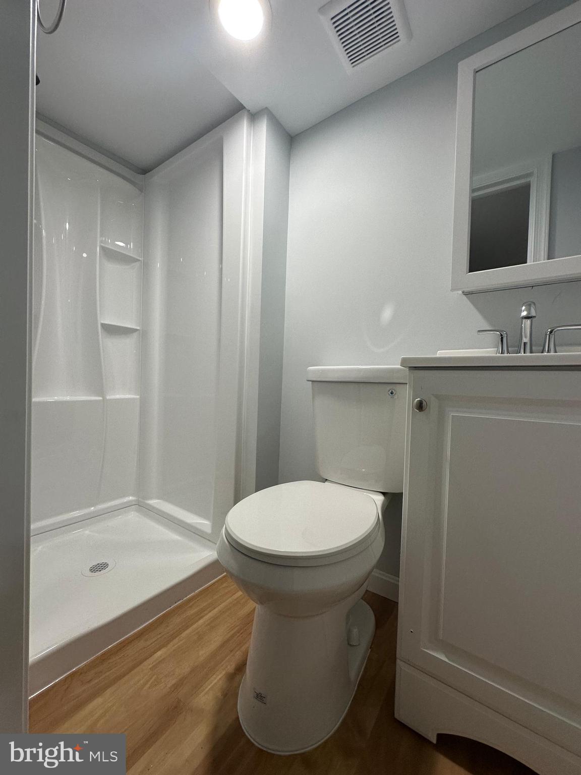 COLUMBIA PARK - Residential Lease