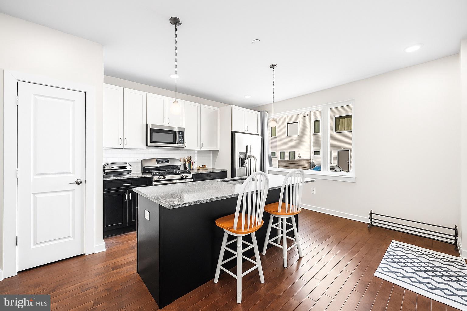 OLDE KENSINGTON - Residential