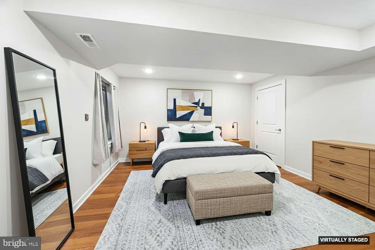 OLDE KENSINGTON - Residential