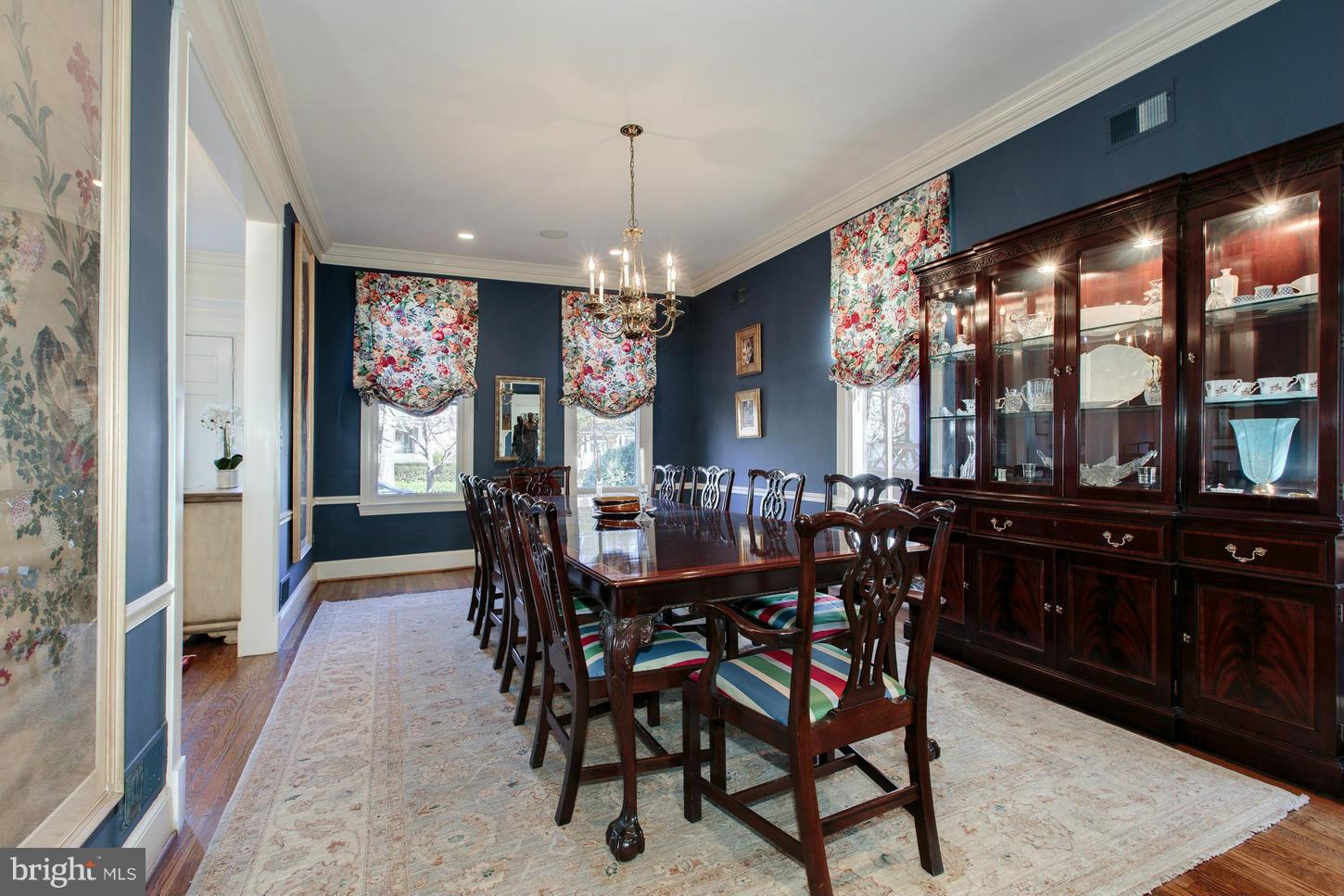 CHEVY CHASE - Residential