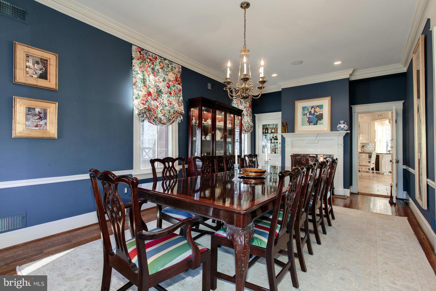 CHEVY CHASE - Residential