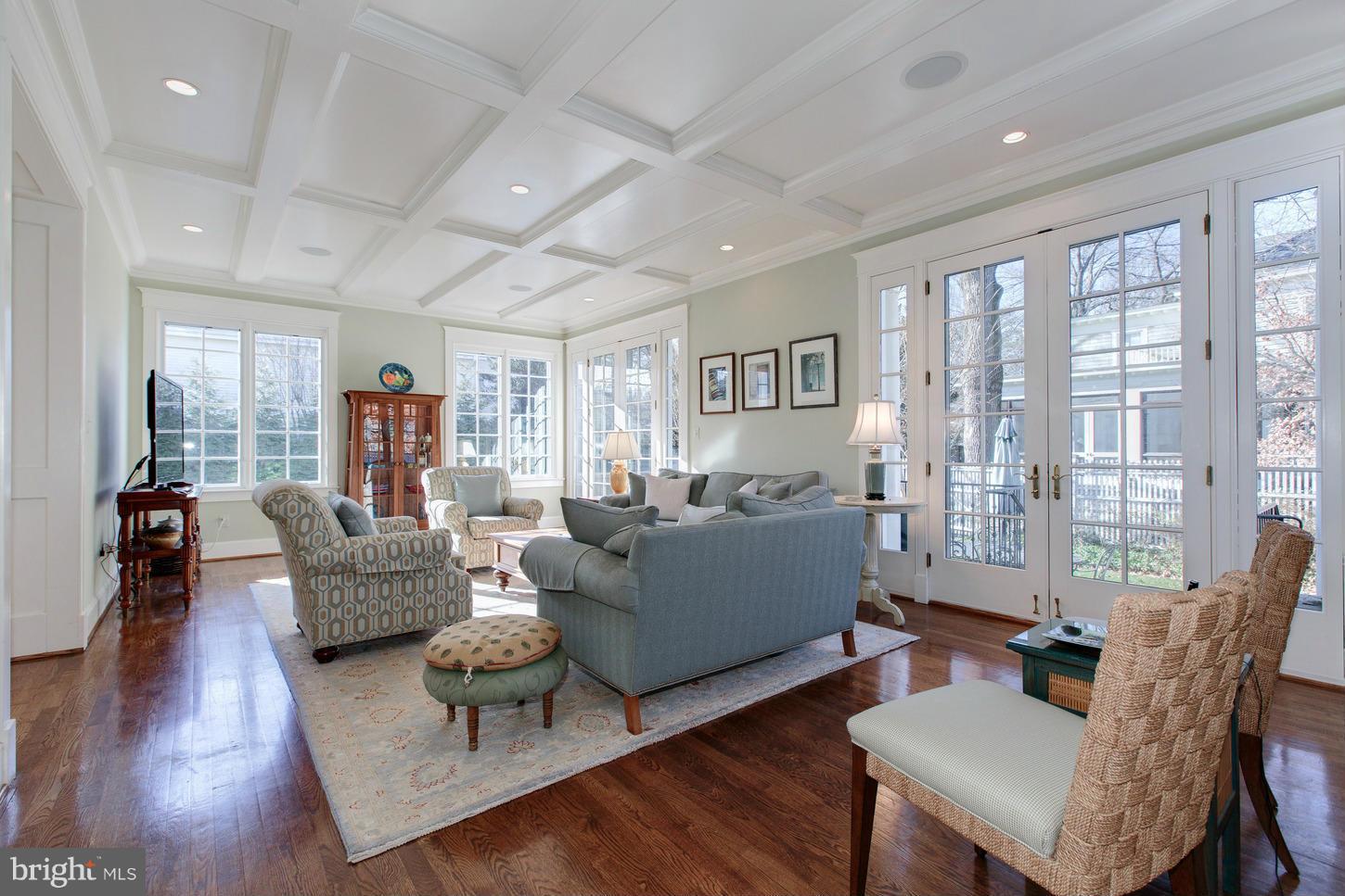 CHEVY CHASE - Residential