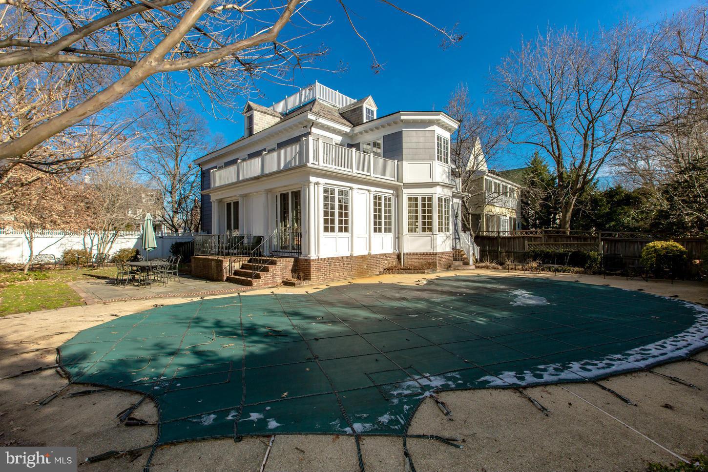 CHEVY CHASE - Residential