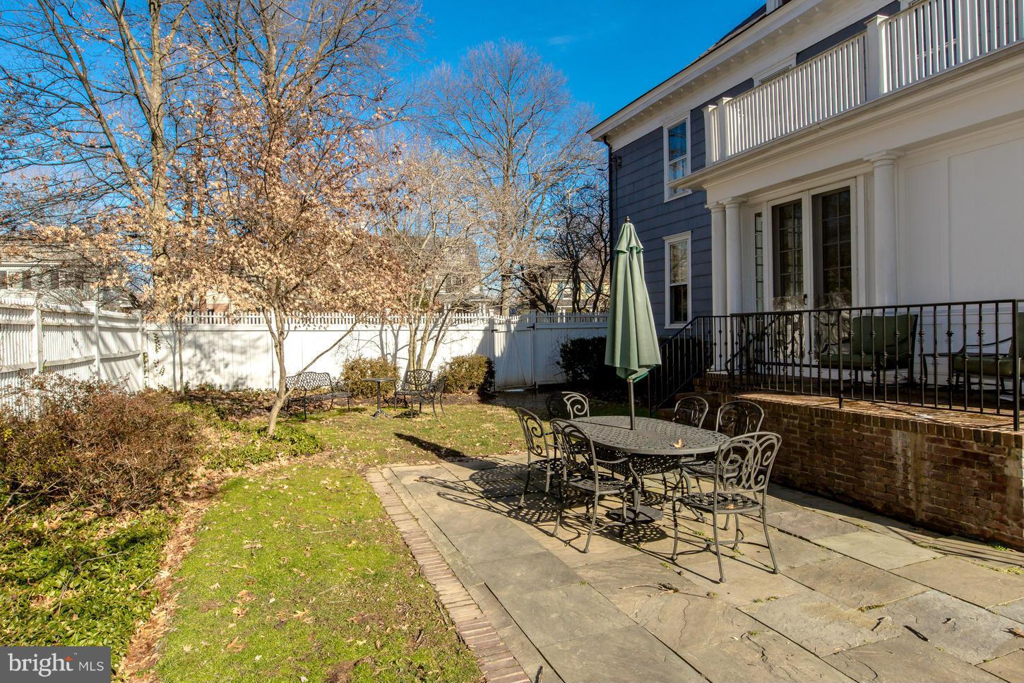 CHEVY CHASE - Residential