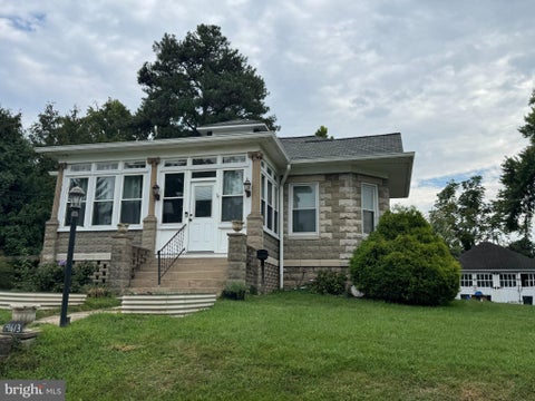 Homes For Sale - 4613 Linden Avenue<br/> HALETHORPE, MD 21227