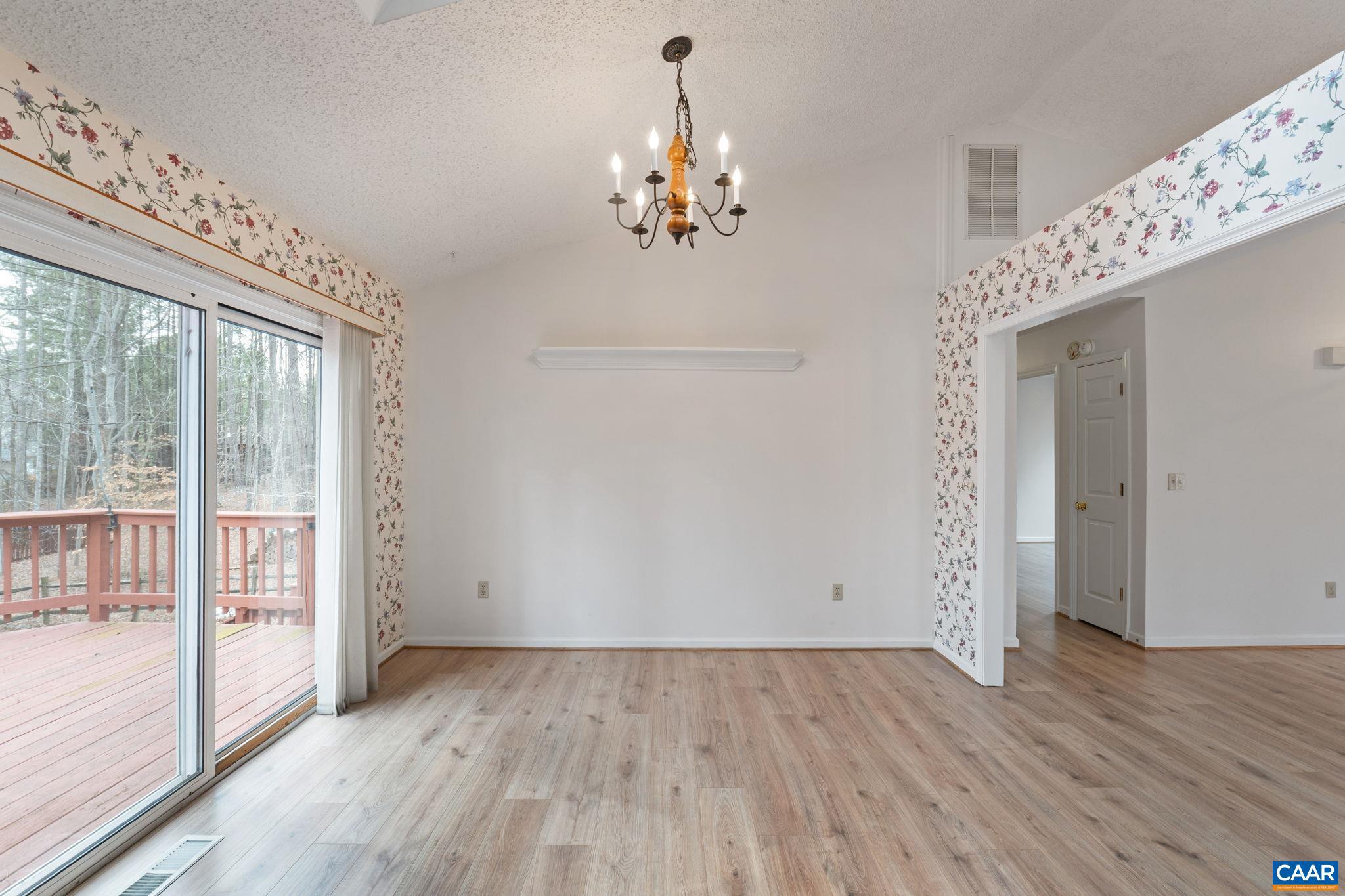 LAKE MONTICELLO - Residential